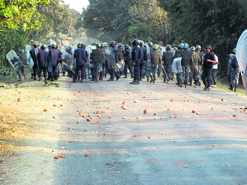 4 dead as UDMF cadres clash with police *